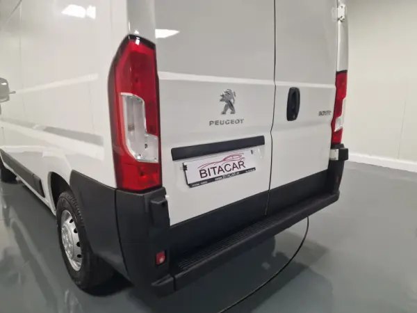 Peugeot Boxer 2.2 BlueHDi 435 L4H2 Premium 17