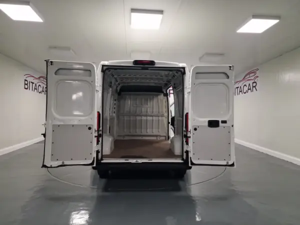 Peugeot Boxer 2.2 BlueHDi 335 L2H2 Pro GPS CAM. TRASEIRA IVA DEDUTIVEL 22