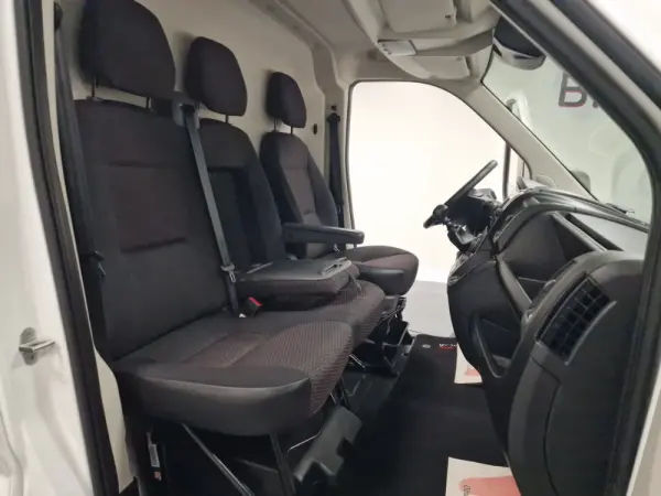 Peugeot Boxer 2.2 BlueHDi 335 L2H2 Pro GPS CAM. TRASEIRA IVA DEDUTIVEL 30