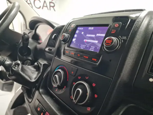 Peugeot Boxer 2.2 BlueHDi 335 L2H2 Pro GPS CAM. TRASEIRA IVA DEDUTIVEL 34