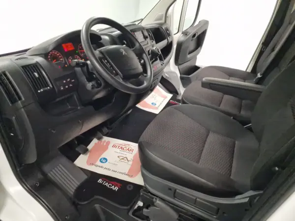 Peugeot Boxer 2.2 BlueHDi 335 L2H2 Pro GPS CAM. TRASEIRA IVA DEDUTIVEL 38