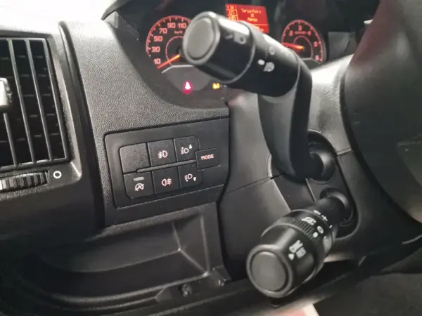 Peugeot Boxer 2.2 BlueHDi 335 L2H2 Pro GPS CAM. TRASEIRA IVA DEDUTIVEL 40