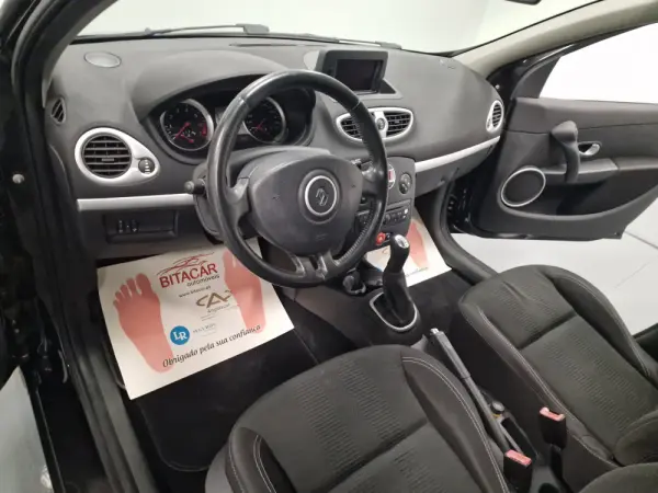 Renault Clio 1.2 Dynamique S  GPS 7