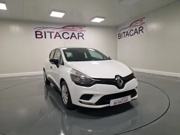 Renault Clio SOCIETE 1.5 DCI ZEN IVA DEDUTÍVEL 1