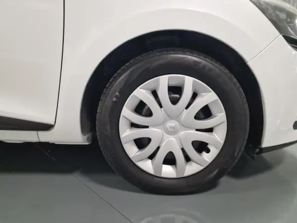 Renault Clio SOCIETE 1.5 DCI ZEN IVA DEDUTÍVEL 4
