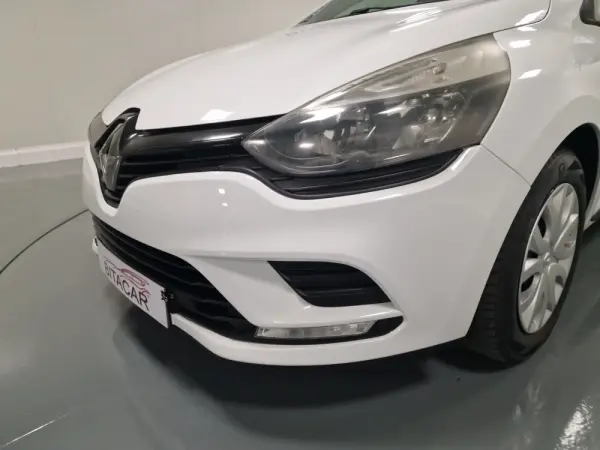 Renault Clio SOCIETE 1.5 DCI ZEN IVA DEDUTÍVEL 10
