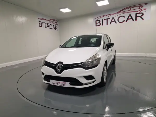 Renault Clio SOCIETE 1.5 DCI ZEN IVA DEDUTÍVEL 11