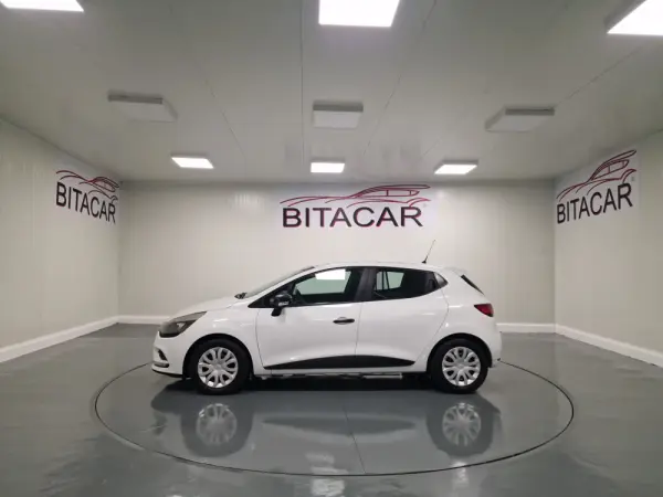 Renault Clio SOCIETE 1.5 DCI ZEN IVA DEDUTÍVEL 13