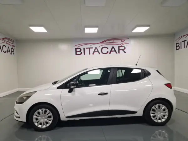 Renault Clio SOCIETE 1.5 DCI ZEN IVA DEDUTÍVEL 14