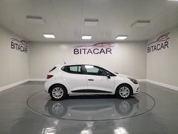 Renault Clio SOCIETE 1.5 DCI ZEN IVA DEDUTÍVEL 24