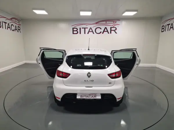 Renault Clio SOCIETE 1.5 DCI ZEN IVA DEDUTÍVEL 34
