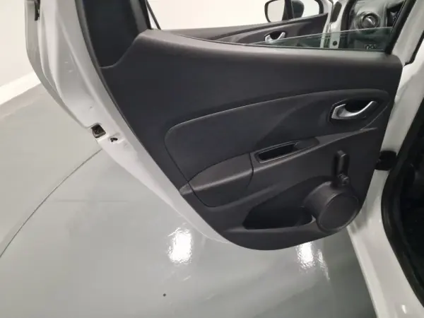Renault Clio SOCIETE 1.5 DCI ZEN IVA DEDUTÍVEL 42