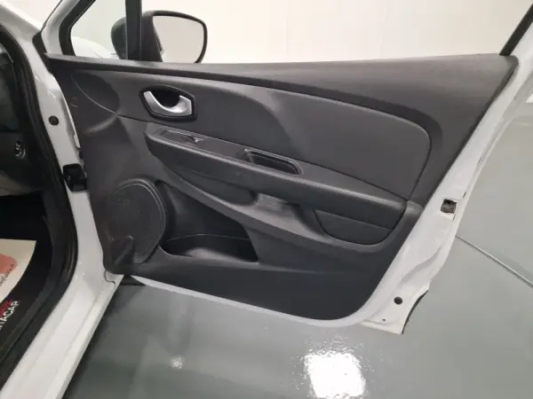 Renault Clio SOCIETE 1.5 DCI ZEN IVA DEDUTÍVEL 51