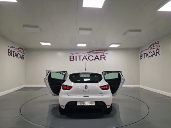 Renault Clio SOCIETE ZEN 1.5 DCI 90CV GPS IVA DEDUTIVEL 32