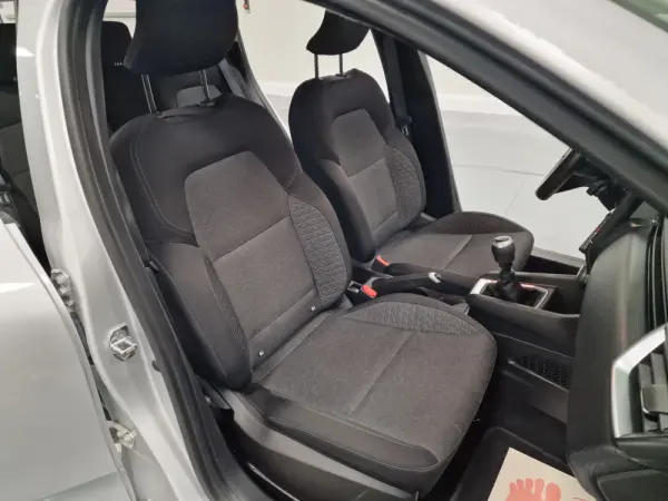 Renault Clio 1.5 Blue dCi Intens 44