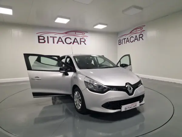 Renault Clio 1.5 dCi Comfort 8