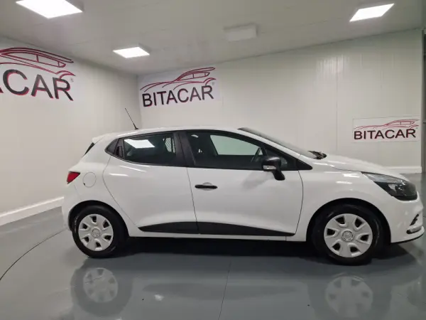 Renault Clio SOCIETE 1.5 DCI ZEN IVA DEDUTIVEL 3