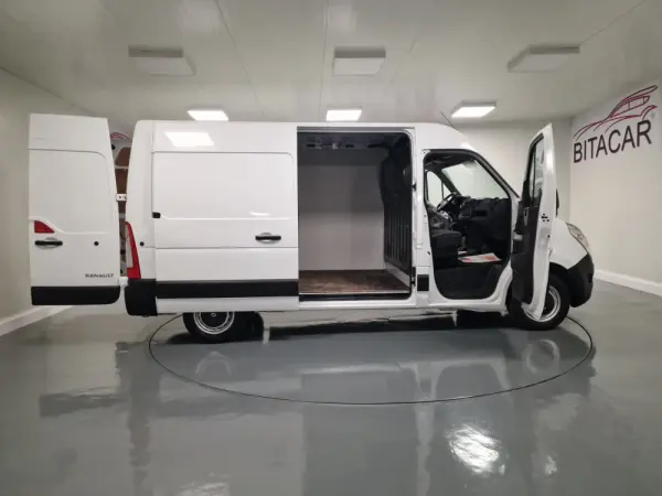 Renault Master 2.3 DCI L2H2 130CV IVA DEDUTIVEL 39