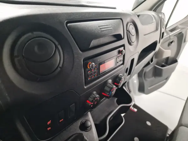 Renault Master 2.3 DCI L2H2 130CV IVA DEDUTIVEL 84