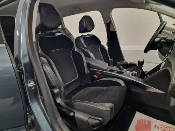 Renault Mégane Sport Tourer 1.5 dCi Bose Edition 35