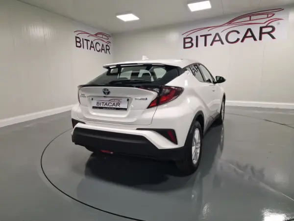 Toyota C-HR 1.8 Hybrid Comfort 29