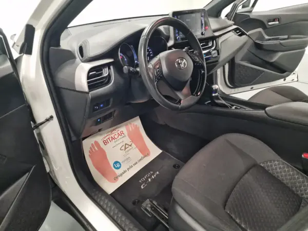 Toyota C-HR 1.8 Hybrid Comfort 77
