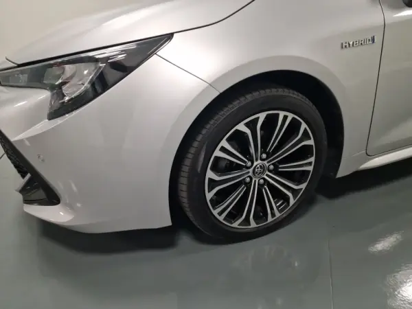 Toyota Corolla Touring Sports 1.8 Hybrid Comfort+P.Sport 13