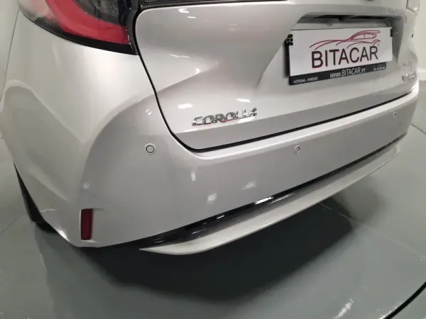Toyota Corolla Touring Sports 1.8 Hybrid Comfort+P.Sport 22