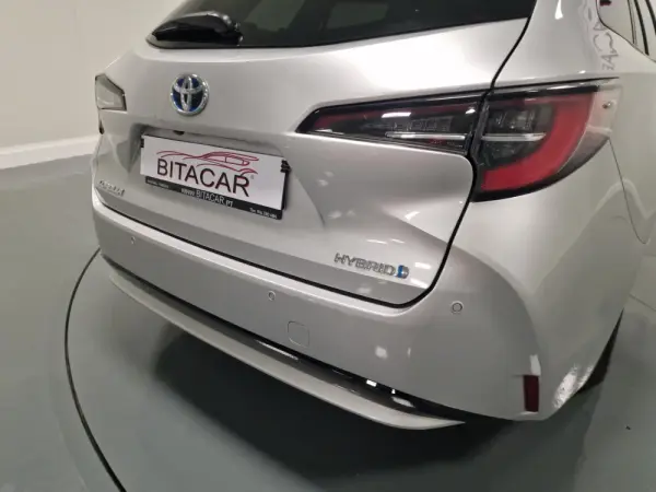 Toyota Corolla Touring Sports 1.8 Hybrid Comfort+P.Sport 28