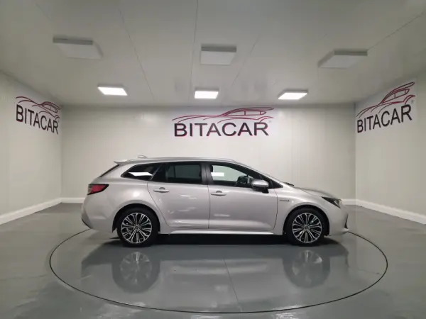 Toyota Corolla Touring Sports 1.8 Hybrid Comfort+P.Sport 35