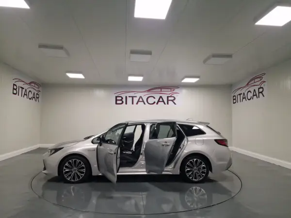 Toyota Corolla Touring Sports 1.8 Hybrid Comfort+P.Sport 41