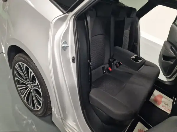 Toyota Corolla Touring Sports 1.8 Hybrid Comfort+P.Sport 79