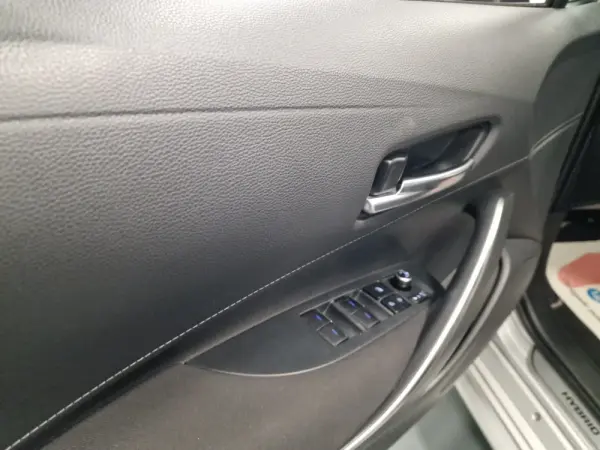 Toyota Corolla Touring Sports 1.8 Hybrid Comfort+P.Sport 97