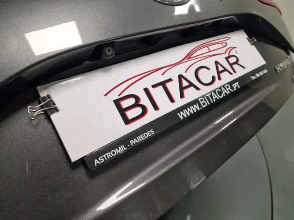 Toyota Yaris 1.5 HSD Comfort 8