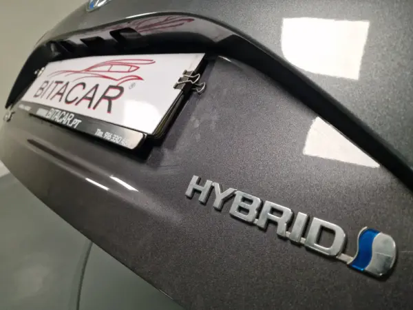 Toyota Yaris 1.5 HSD Comfort 18