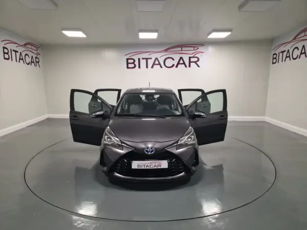 Toyota Yaris 1.5 HSD Comfort 23