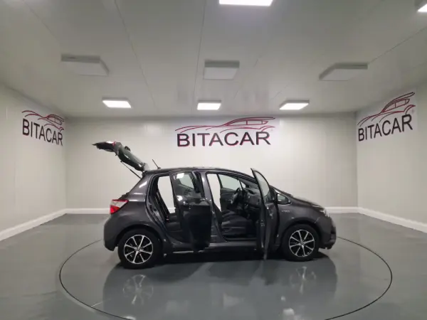 Toyota Yaris 1.5 HSD Comfort 24