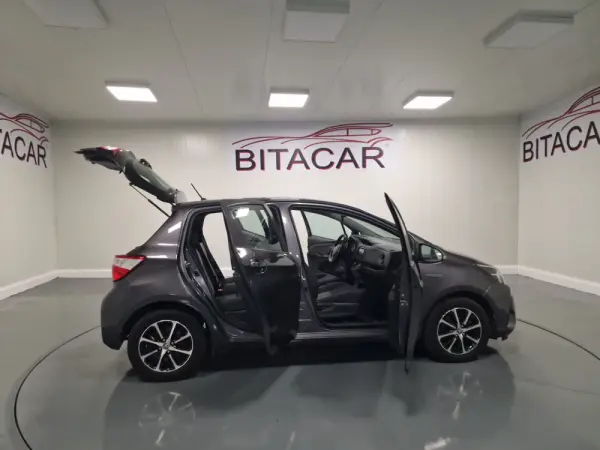 Toyota Yaris 1.5 HSD Comfort 25