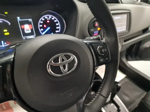 Toyota Yaris 1.5 HSD Comfort 81