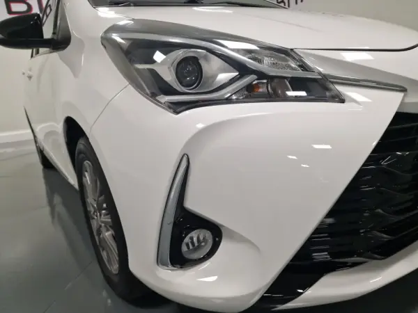 Toyota Yaris 1.0 VVT-i Comfort+P.Style 4
