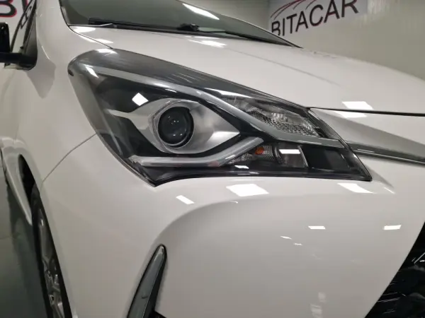 Toyota Yaris 1.0 VVT-i Comfort+P.Style 6