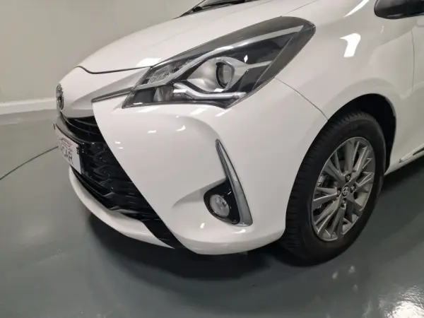 Toyota Yaris 1.0 VVT-i Comfort+P.Style 11