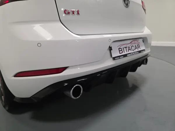 Volkswagen Golf 2.0 TSI GTI DSG Performance 27
