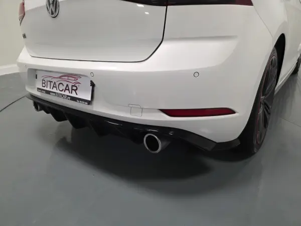 Volkswagen Golf 2.0 TSI GTI DSG Performance 31