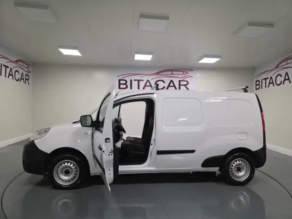 Renault Kangoo 1.5 DCI 95CV MAXI IVA DEDUTIVEL 37