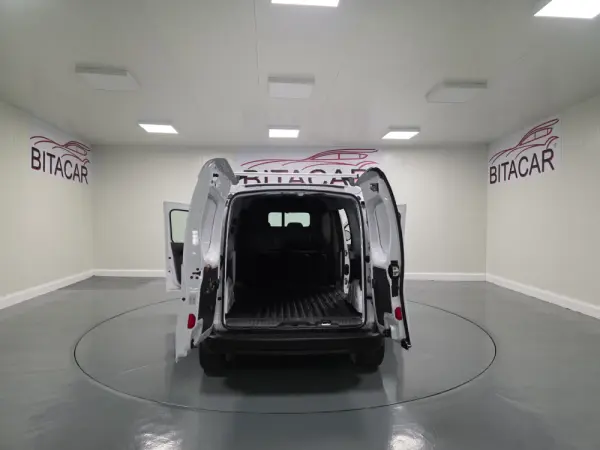 Renault Kangoo 1.5 DCI 95CV MAXI IVA DEDUTIVEL 44