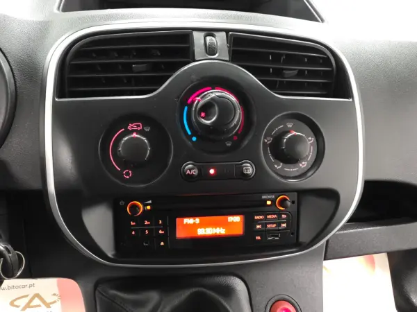 Renault Kangoo 1.5 DCI 95CV MAXI IVA DEDUTIVEL 81