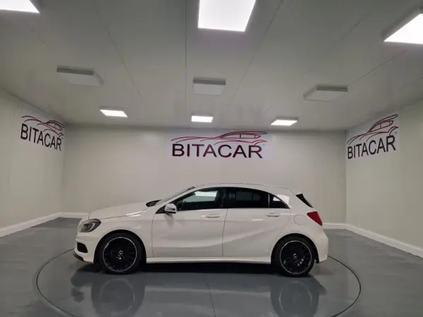 Mercedes-Benz A 180 CDi BlueEfficiency AMG Line 20