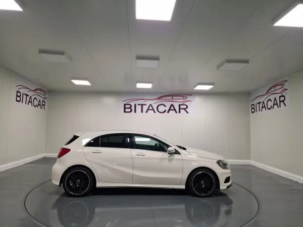 Mercedes-Benz A 180 CDi BlueEfficiency AMG Line 30
