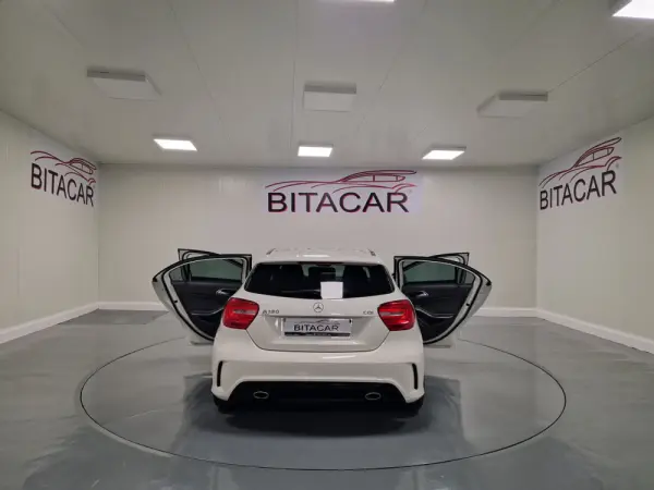 Mercedes-Benz A 180 CDi BlueEfficiency AMG Line 35